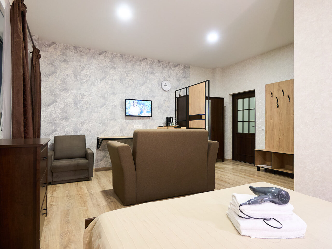 Гостиница Морской Новороссийск-235