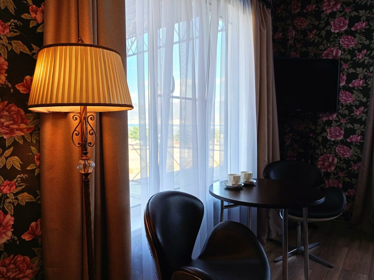 Гостиница Морской Новороссийск-86