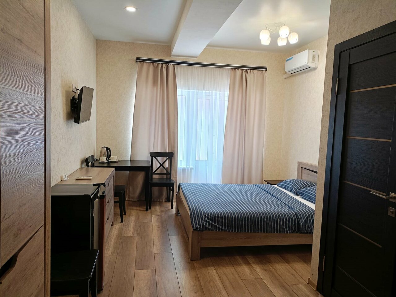 Гостиница Морской Новороссийск-190