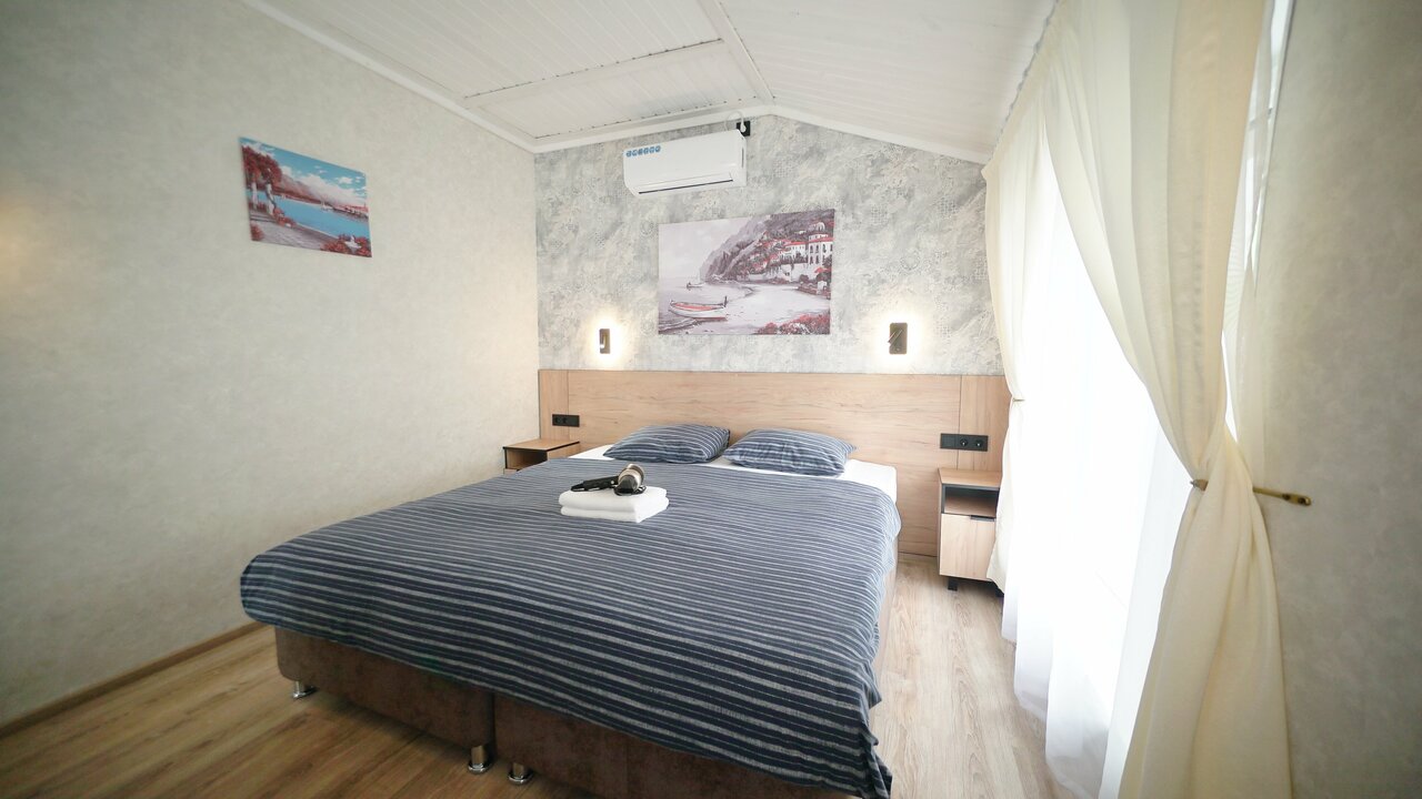 Гостиница Морской Новороссийск-185