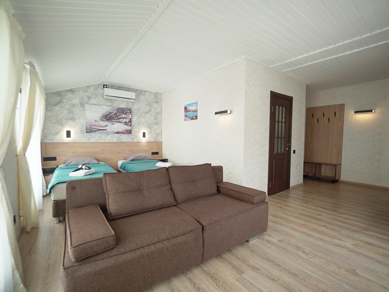 Гостиница Морской Новороссийск