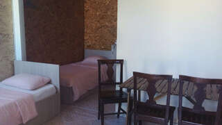 Гостиница Морской Новороссийск Четырехместный номер эконом-класса-2