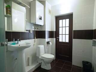 Гостиница Морской Новороссийск Двухместный номер с большой кроватью или двумя односпальными кроватями КОМФОРТ ПЛЮС-14