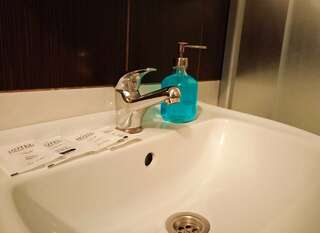 Гостиница Морской Новороссийск Двухместный номер с 2 отдельными кроватями-7