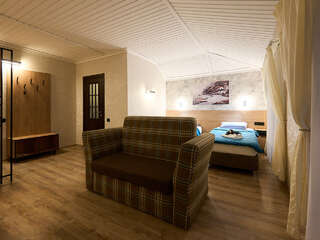 Гостиница Морской Новороссийск Двухместный номер КОМФОРТ с большой двуспальной кроватью или двумя односпальными кроватями-9