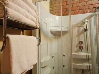 Гостиница Морской Новороссийск Апартаменты/Семейный трёхкомнатный номер с большими двуспальными кроватями-9