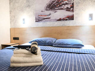 Гостиница Морской Новороссийск Двухместный номер КОМФОРТ с большой двуспальной кроватью или двумя односпальными кроватями-2