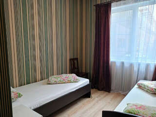 Гостиница Морской Новороссийск Стандартный четырехместный номер-2